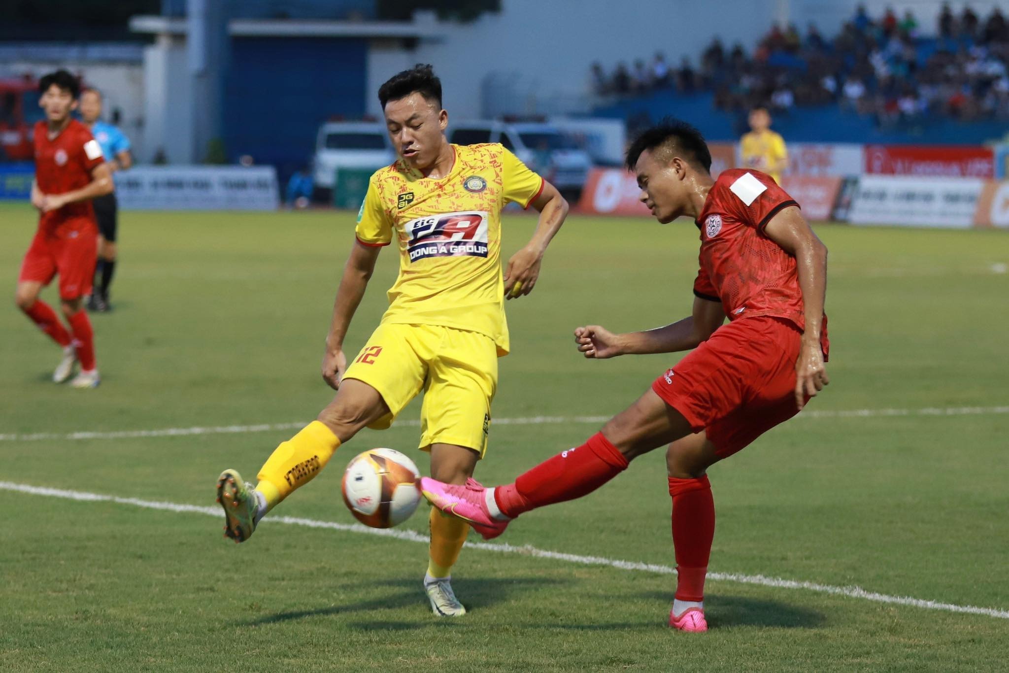 nhan-dinh-soi-keo-pvf-cand-vs-thanh-hoa-luc-18h00-ngay-19-10-2025-2